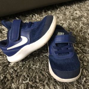 Toddler boy 7C Nike Flex Contact Shoes